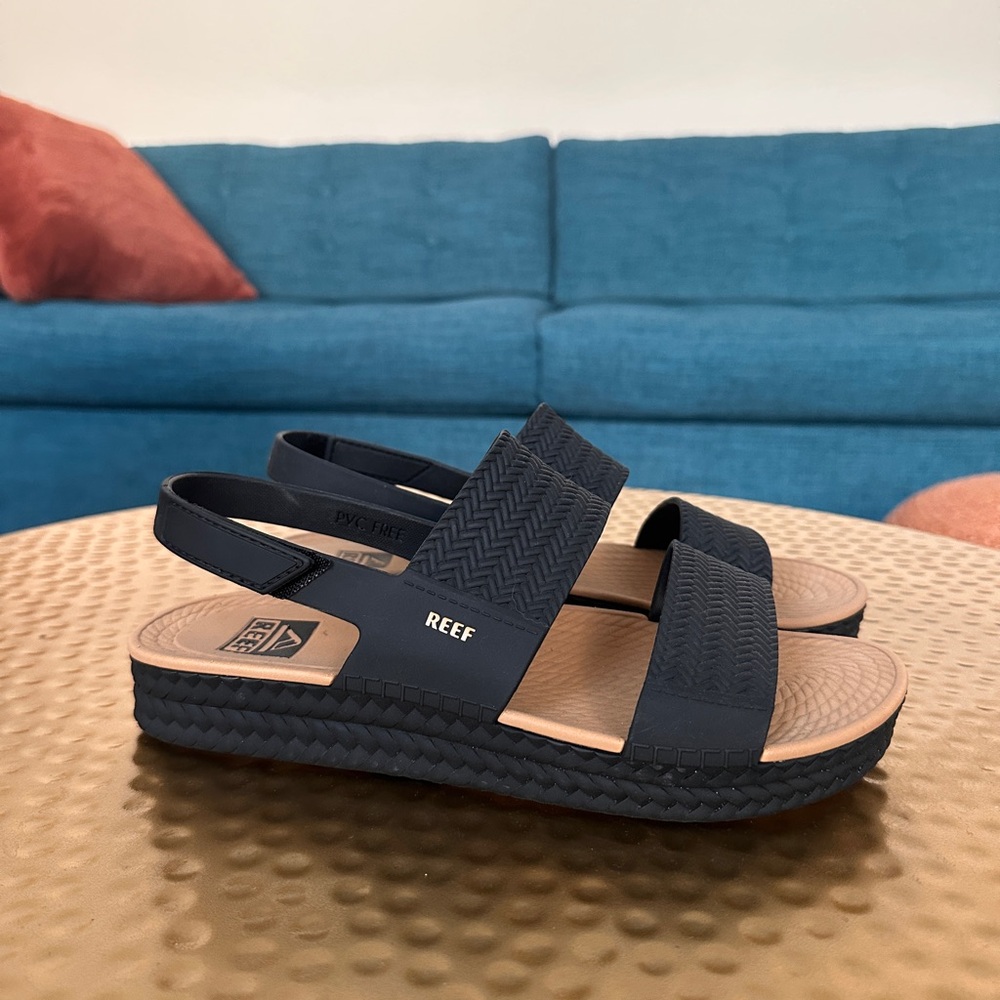 Reef Women's “Water Vista” Black and Tan Sandals